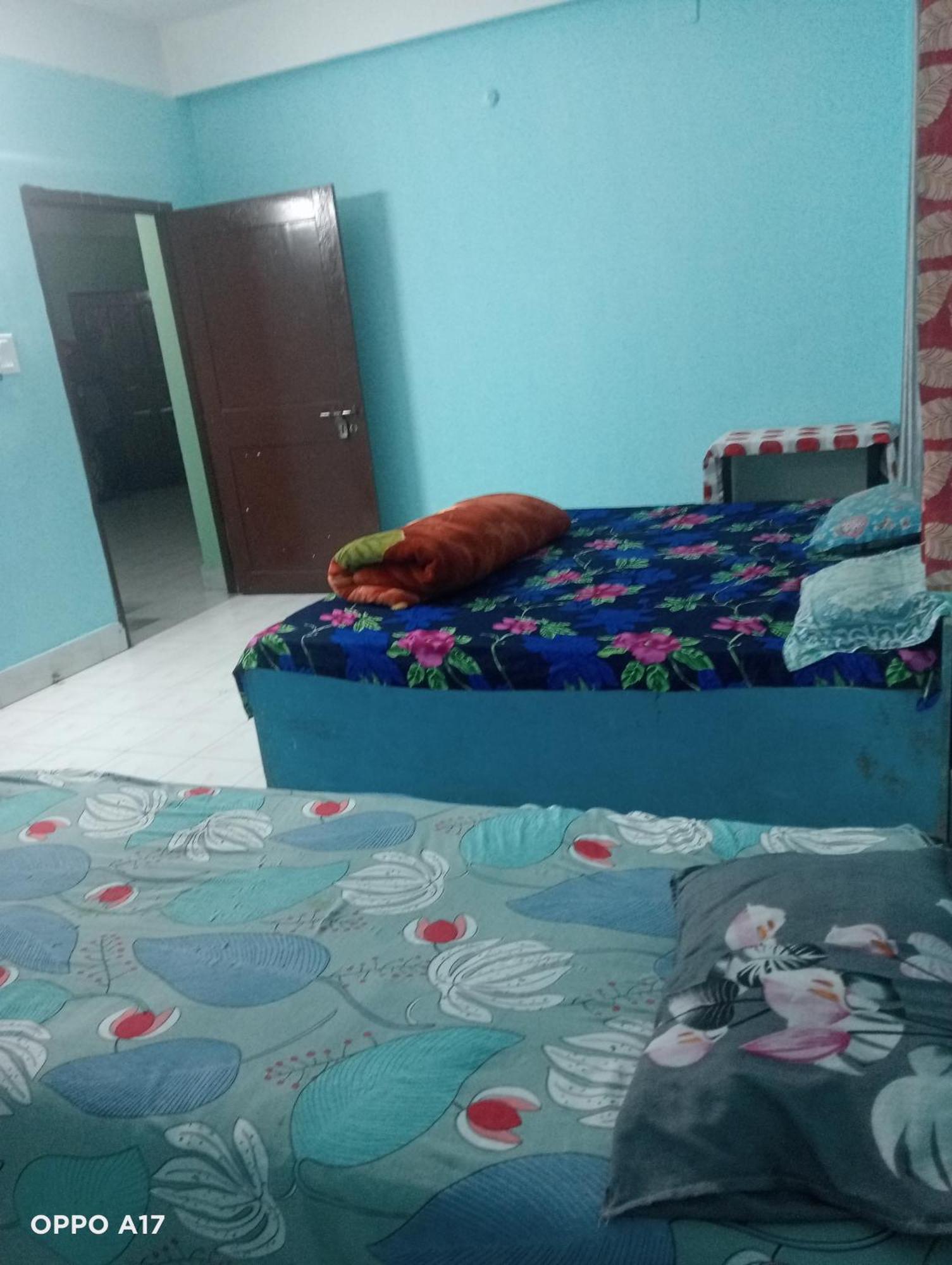 Swaroop Ashray Homestay Siliguri Ruang foto