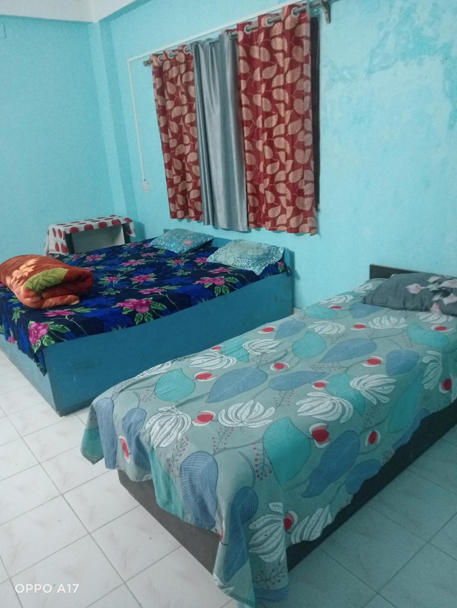Swaroop Ashray Homestay Siliguri Ruang foto